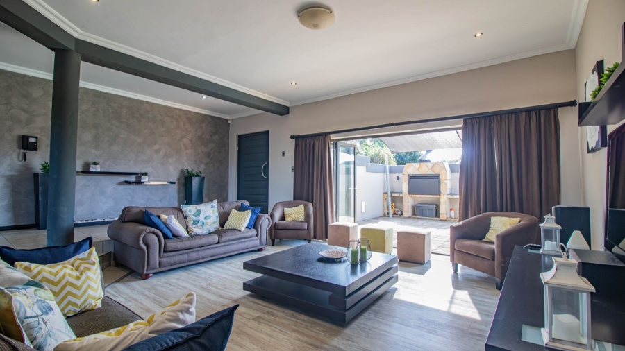 4 Bedroom Property for Sale in Blue Bend Eastern Cape